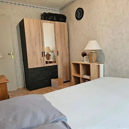 Grand T4 Avec Parking Apartamento Montbéliard Exterior foto