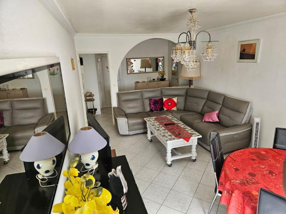 Grand T4 Avec Parking Apartment *
